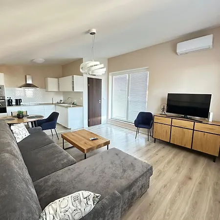 Loft With Large Terrace Apartman