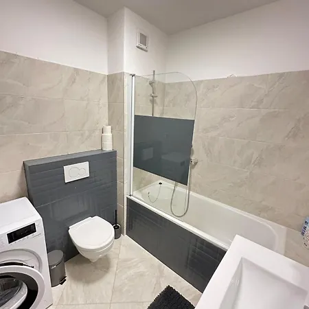 Loft With Large Terrace Apartmán